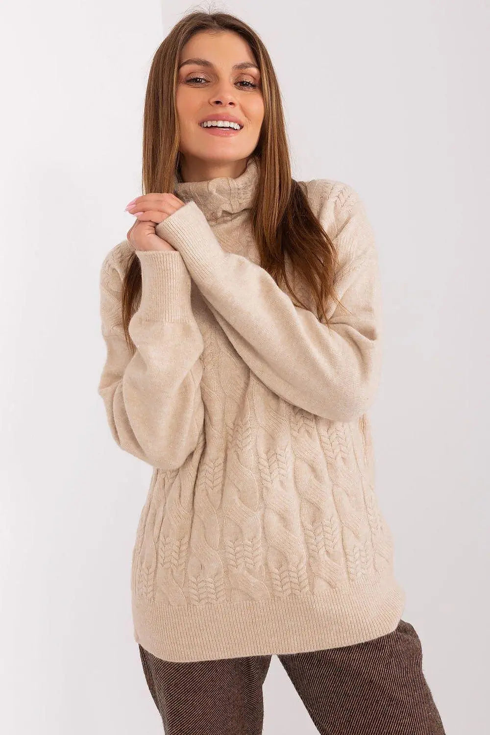 AT high-quality acrylic turtleneck sweater