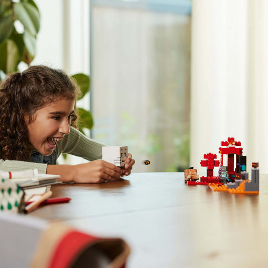 Lego Minecraft 21255 The Nether Portal Ambush Playset for Ages 8 & Up