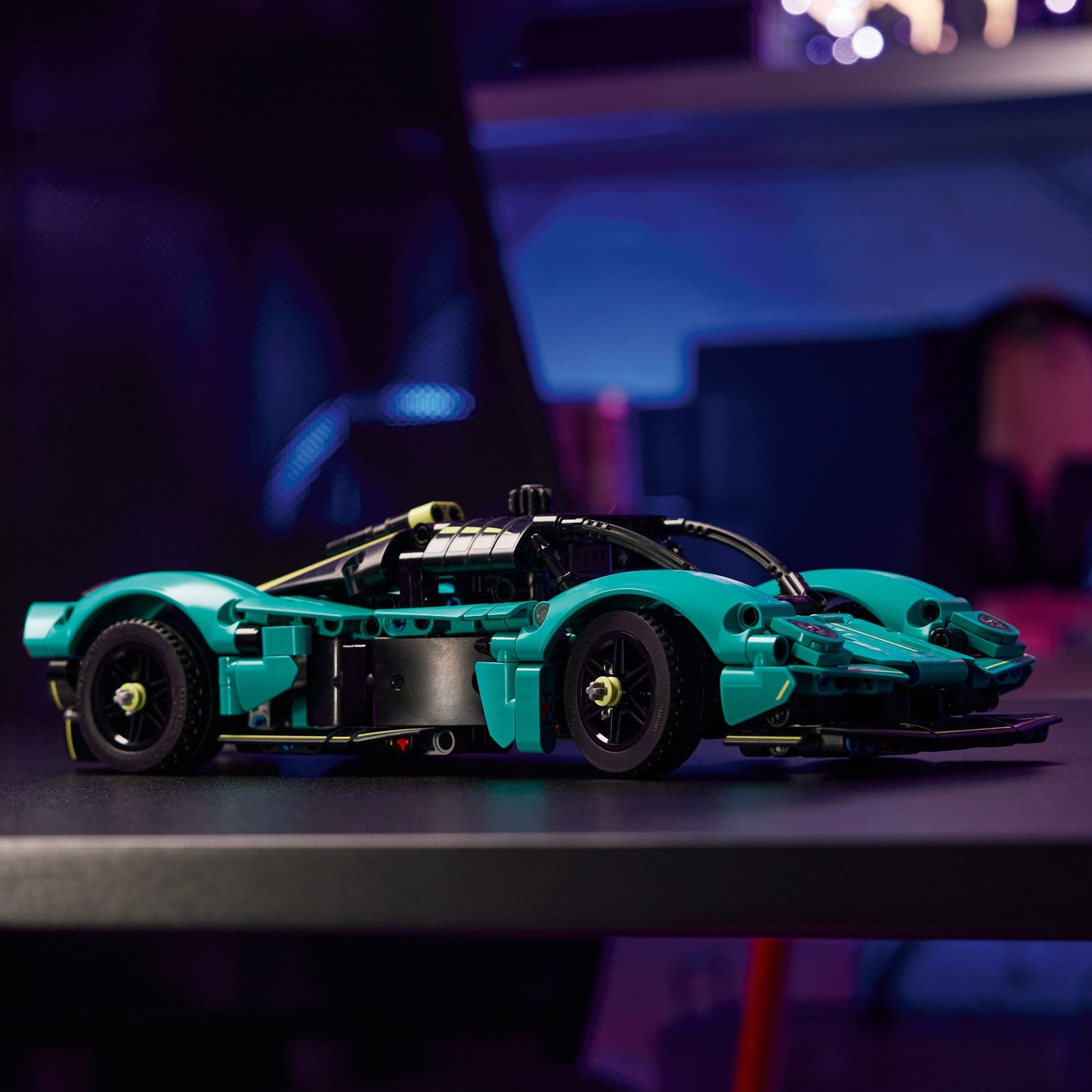 Lego Technic 42208 Aston Martin Valkyrie Building Set for Ages 9 & Up