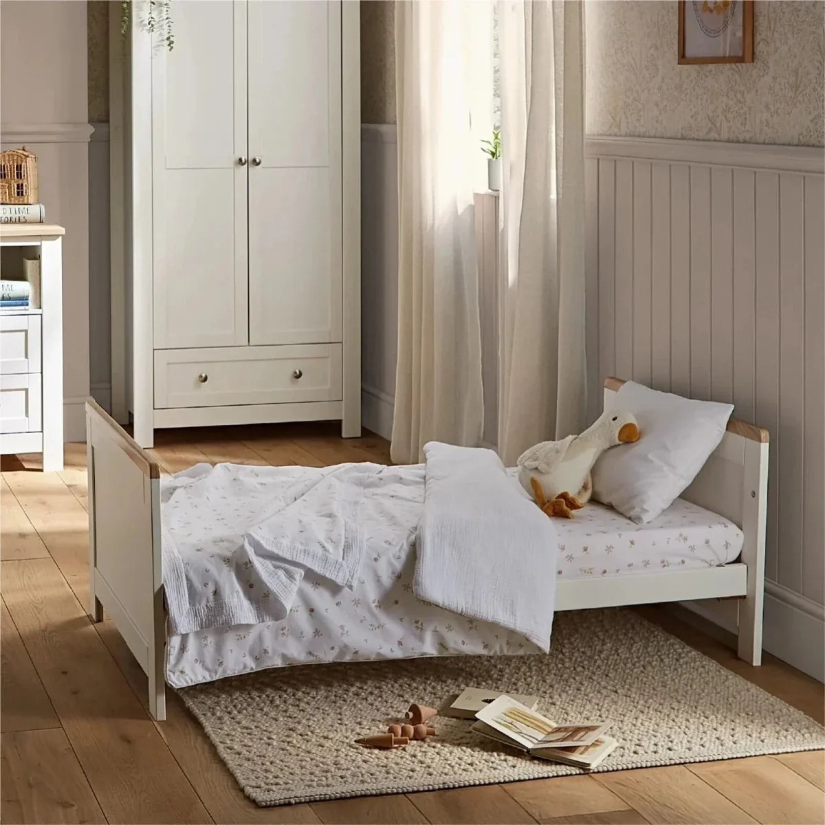 CuddleCo Burford 2 Piece Nursery Furniture Set - White/Oak