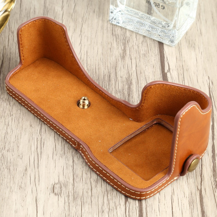 1/4 inch Thread PU Leather Camera Half Case Base for Sony ILCE-7RM4 / A7RM4 / A7R IV, For Sony ILCE-7RM4