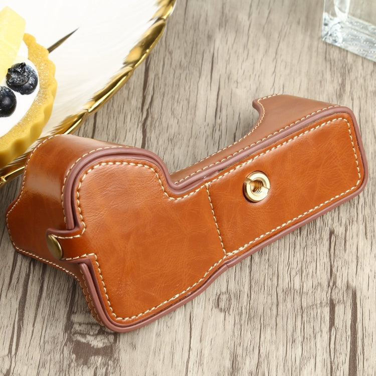 1/4 inch Thread PU Leather Camera Half Case Base for Sony ILCE-7RM4 / A7RM4 / A7R IV, For Sony ILCE-7RM4