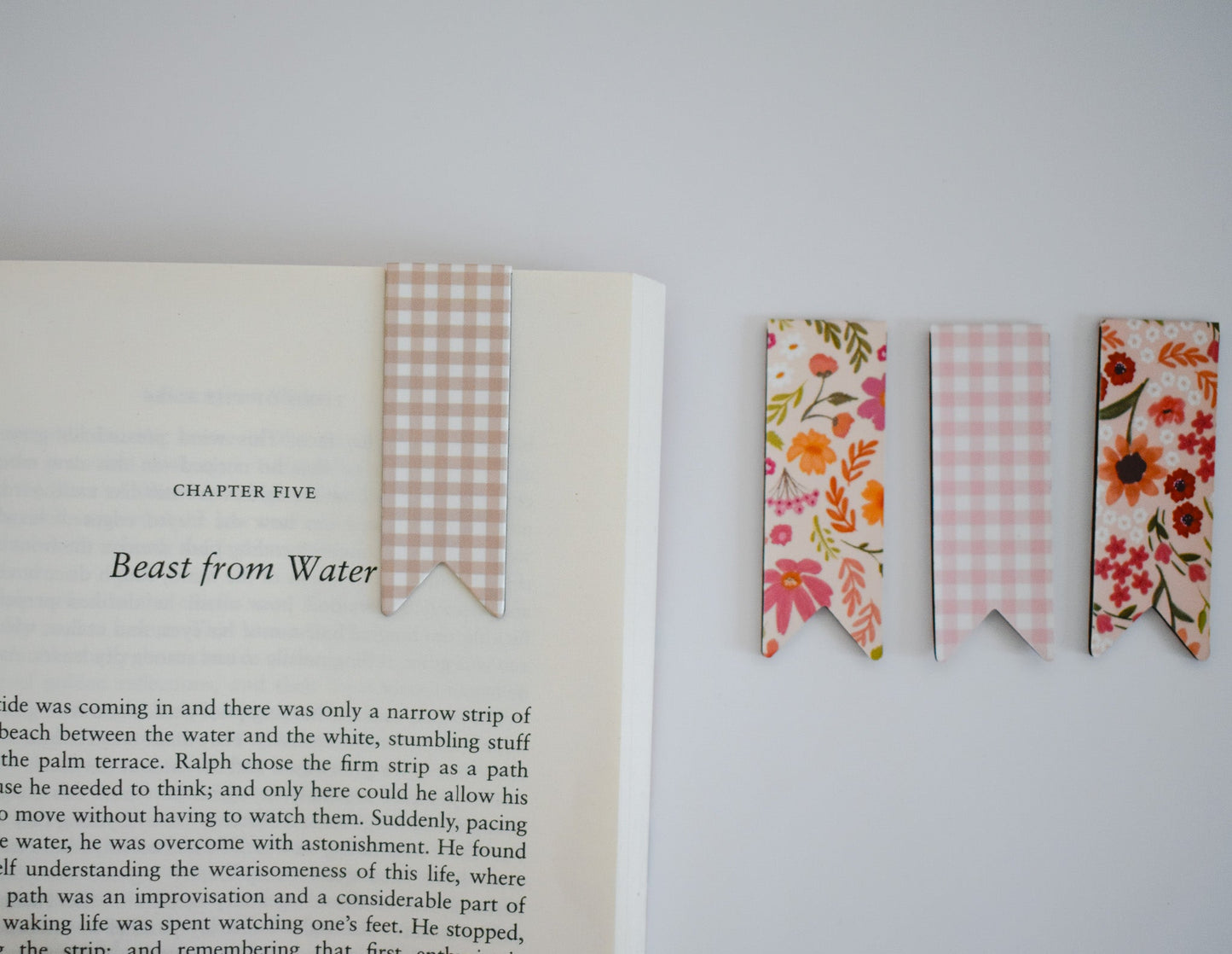 Set of 4 Magnetic Bookmarks