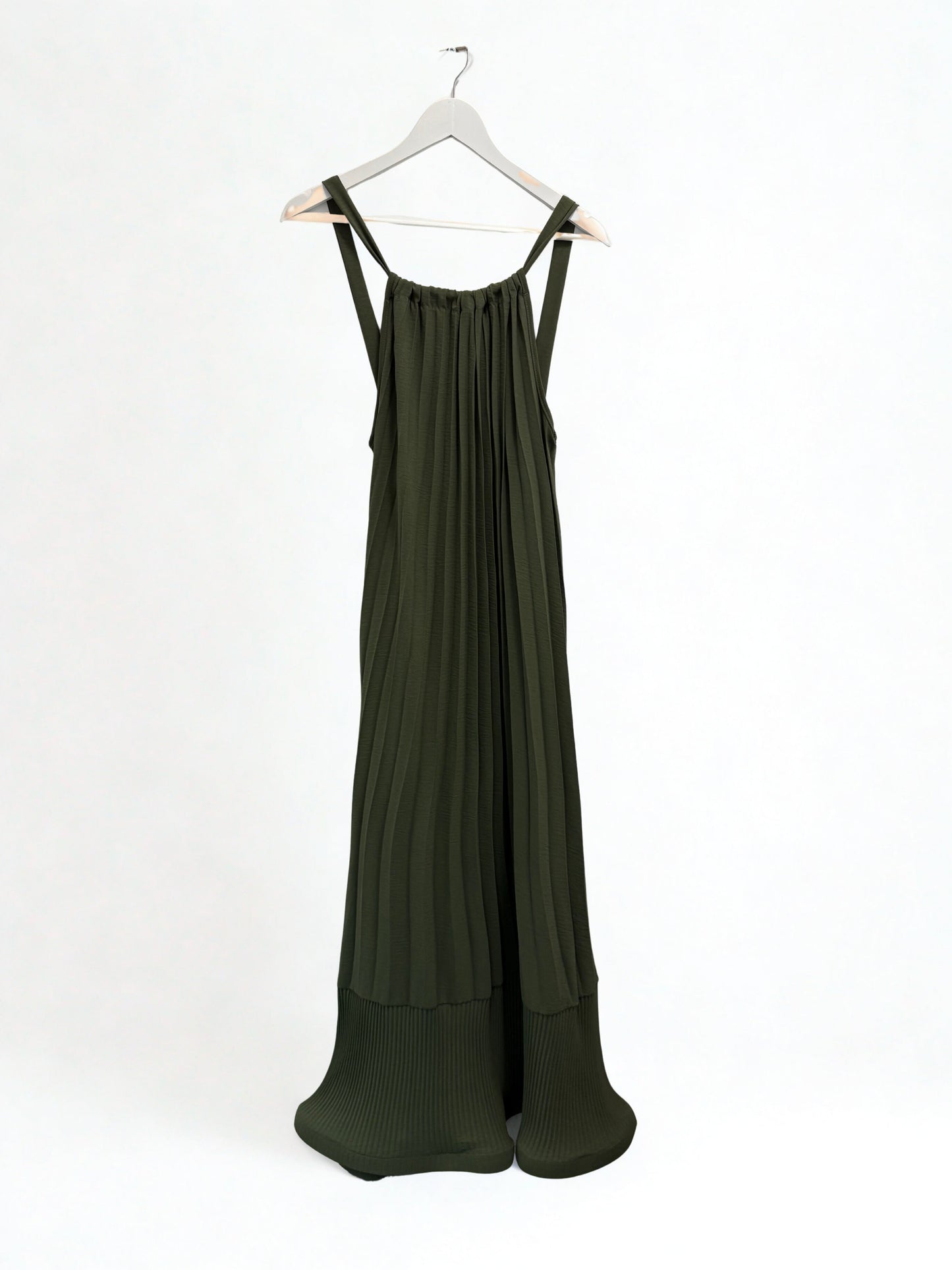Flowing Sleeveless Maxi Dress – One Size (Fits 8–22)