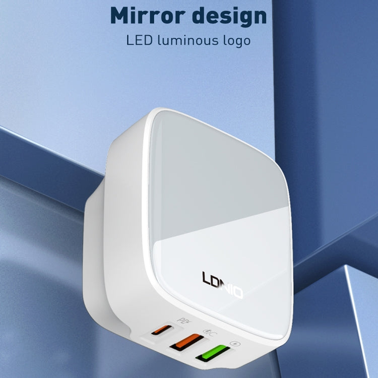 LDNIO Q334 32W Type-C + Dual USB Port Charger with 1m USB-C / Type-C to USB-C / Type-C Data Cable, Plug Type:UK Plug(Black)