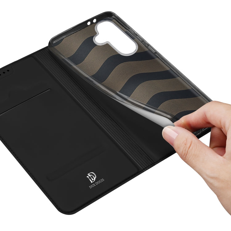 For Samsung Galaxy A36 5G / A56 5G DUX DUCIS Skin Pro Series Flip Leather Phone Case(Black)