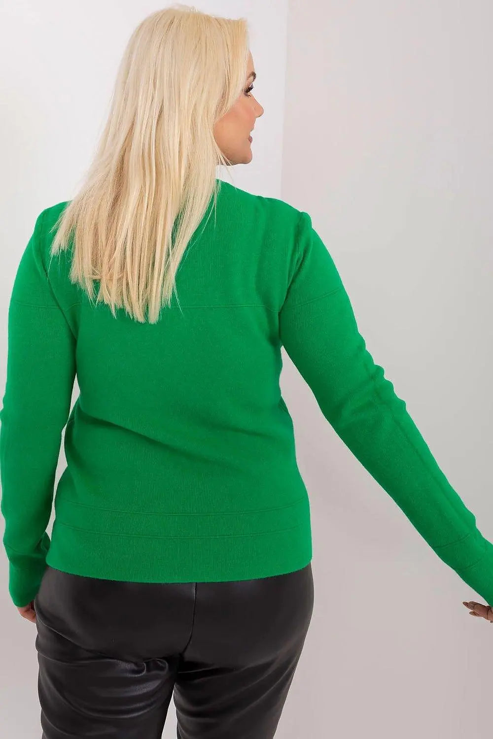 Factory Price skin-friendly viscose womens sweater