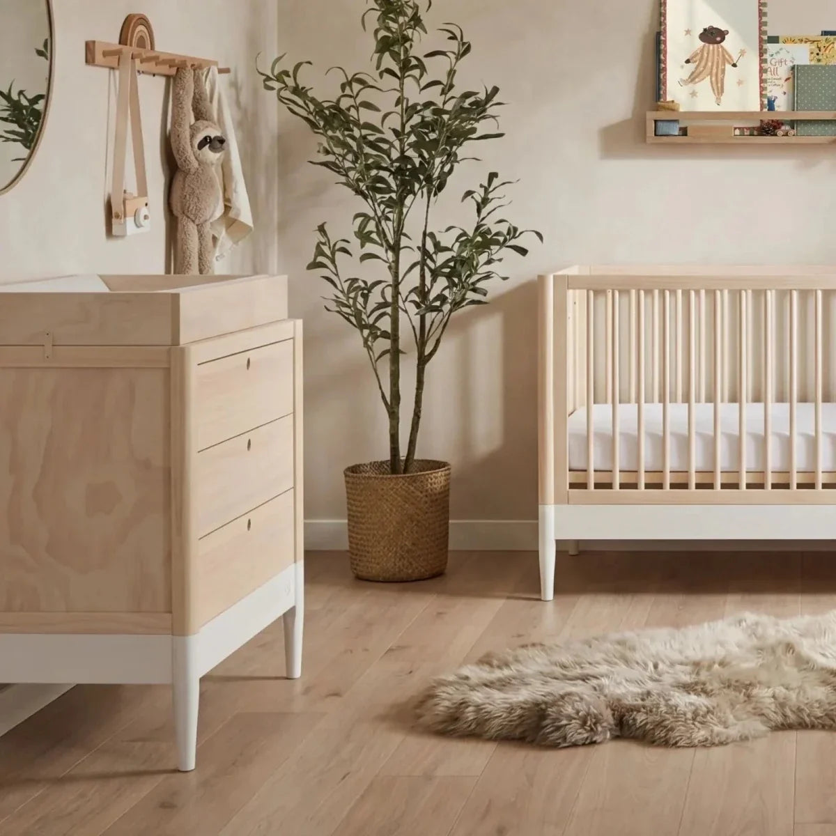 Gaia Baby Eos Dresser - White/Natural