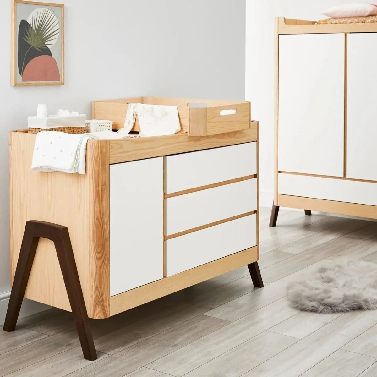 Gaia Baby Hera Dresser - Natural/Walnut