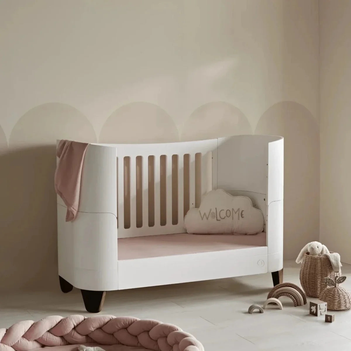 Gaia Baby Serena All-In-One Dresser Set - White/Walnut