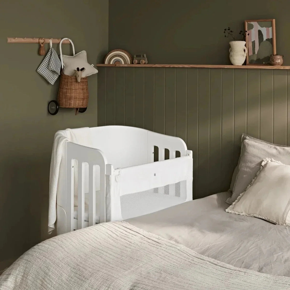 Gaia Baby Serena Cot Bed & Bedside Crib - White/Walnut