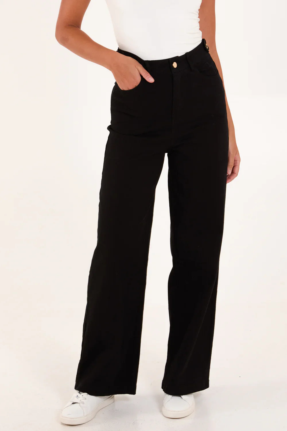Gold Button Wide Leg Jeans – Sizes 12 & 14