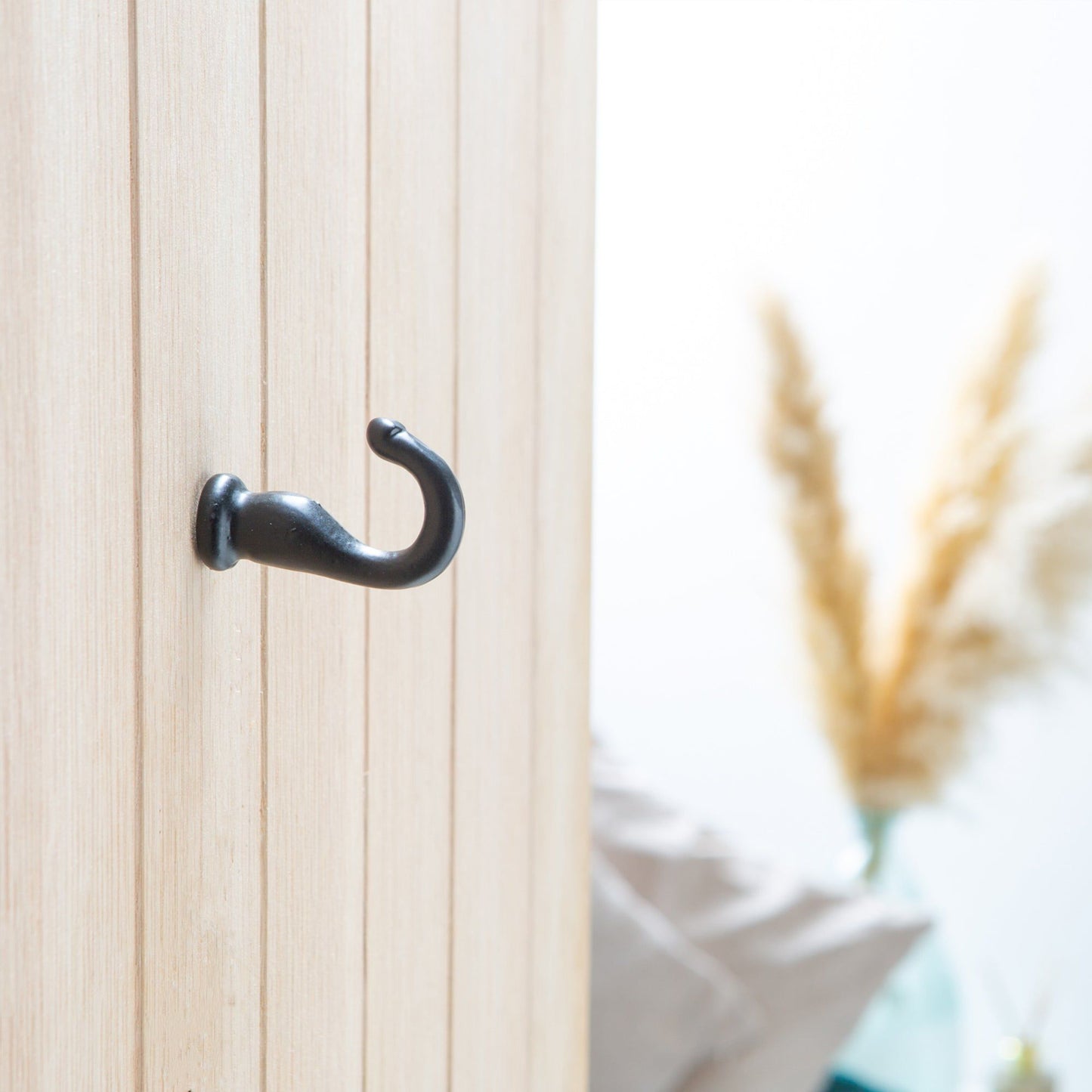 20mm x 35mm Black Screw Hook
