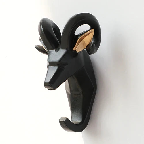 Geometric Animal Wall Hooks – Decorative Resin Key, Towel & Umbrella Hangers