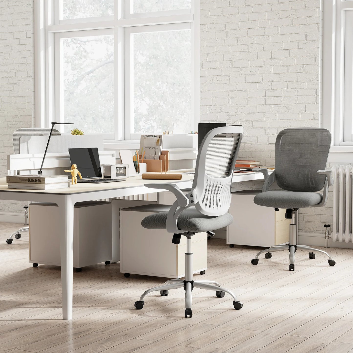 Home Office Chair Ergonomic Breathable Mesh Chair with Flip Up Armrests and Back Storage Space-Grey