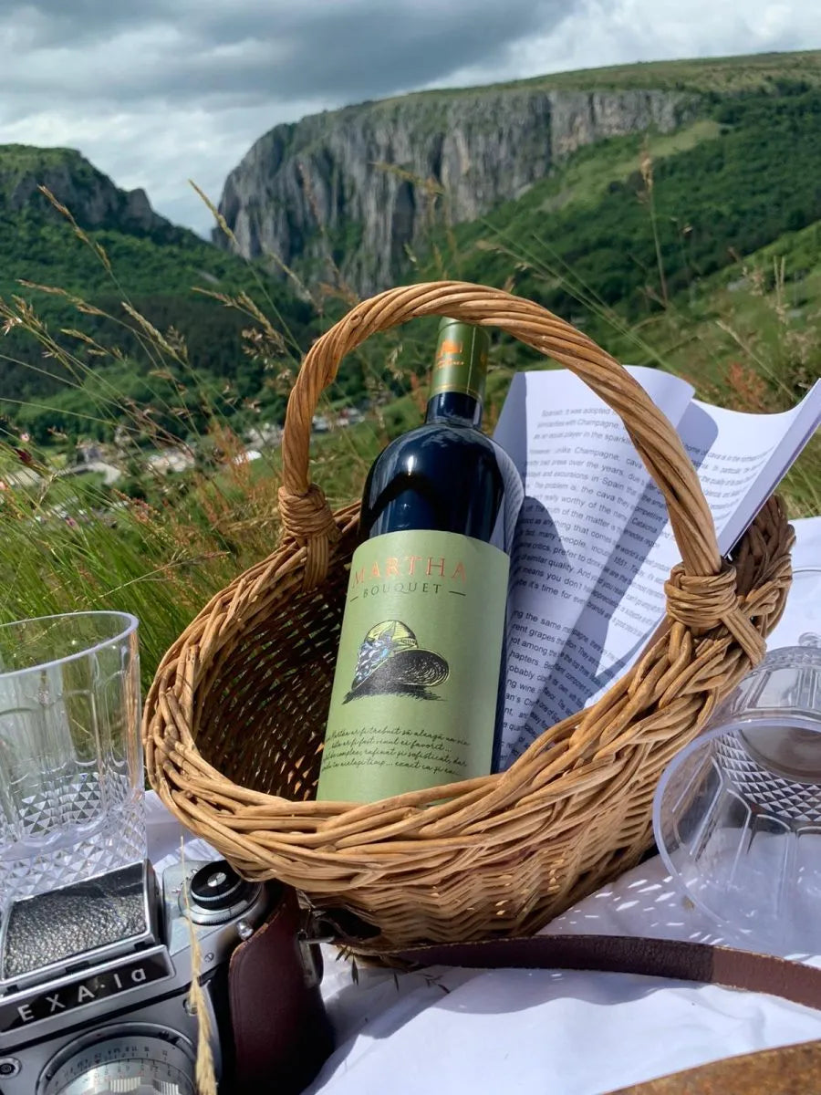 Martha Bouquet Pinot Gris and Tamaioasa Romaneasca White Wine