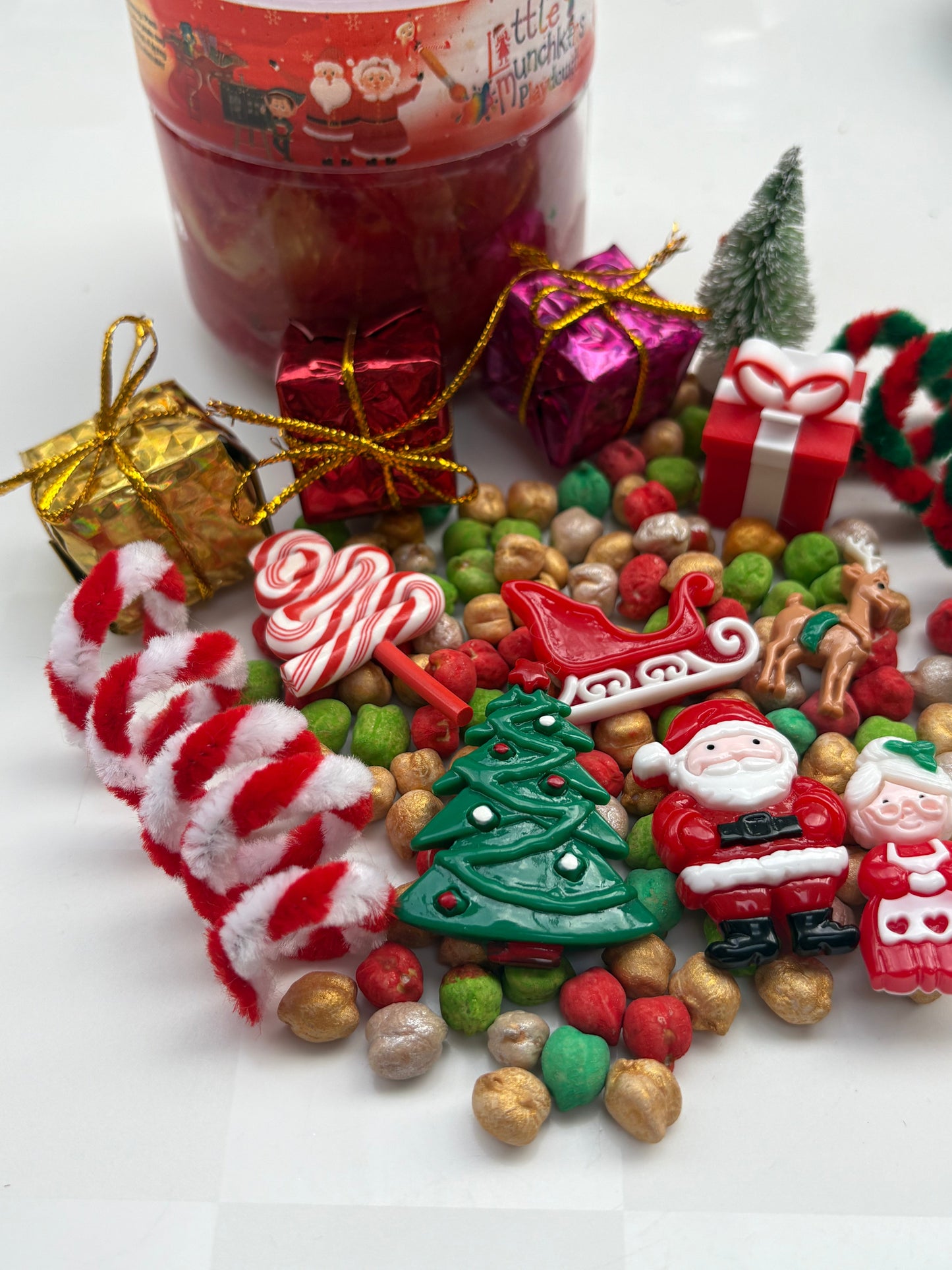 Santas Workshop Twist & Squish