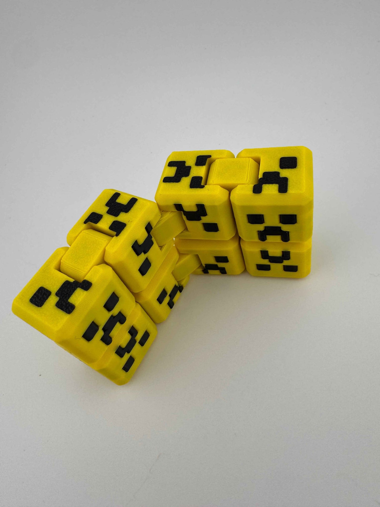 Minecraft inspired infinity cube - creeper style