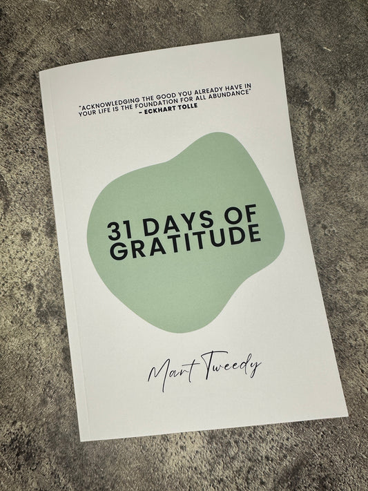 31 Days of Gratitude: Elevate your manifestation power (Signed edition)