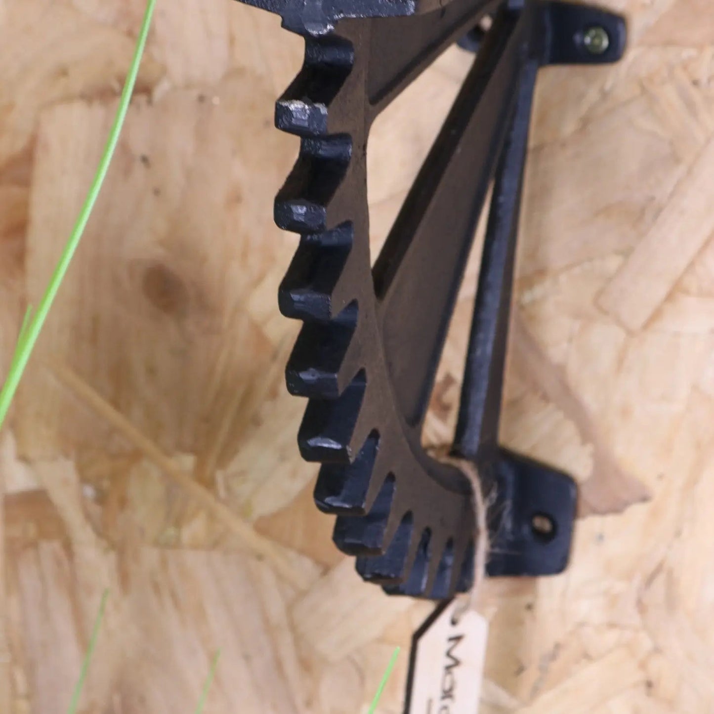 Tehla Industrial Cog Shelf Bracket Set