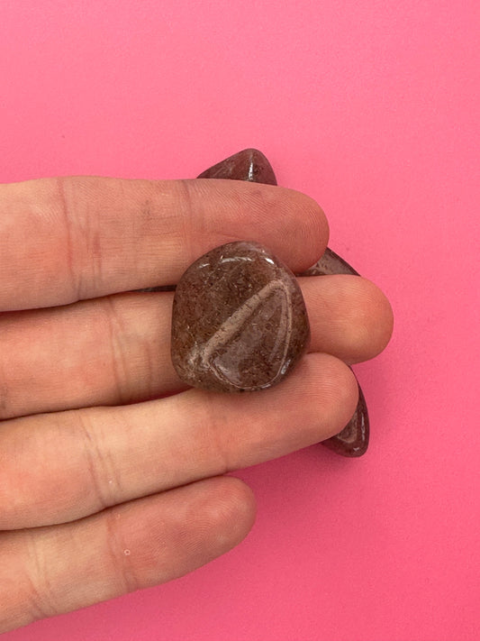 Strawberry quartz - Tumblestone