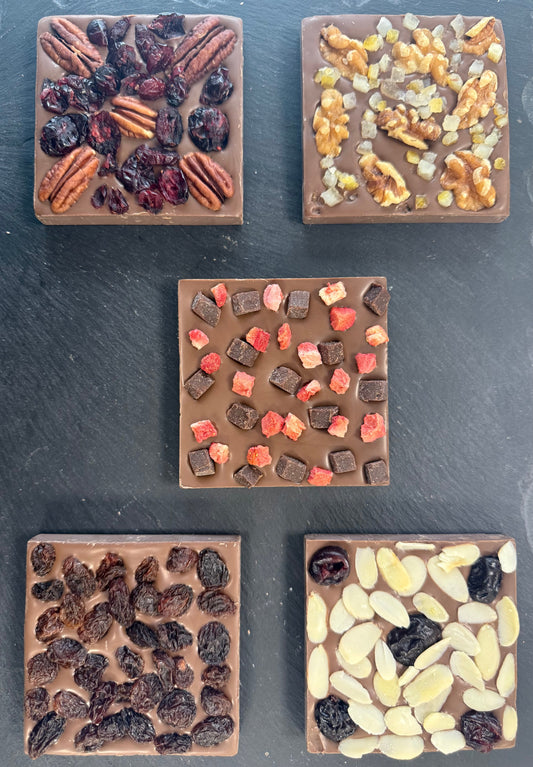 The Fruit & Nut Lovers Mini Bloc Collection (5x96g)