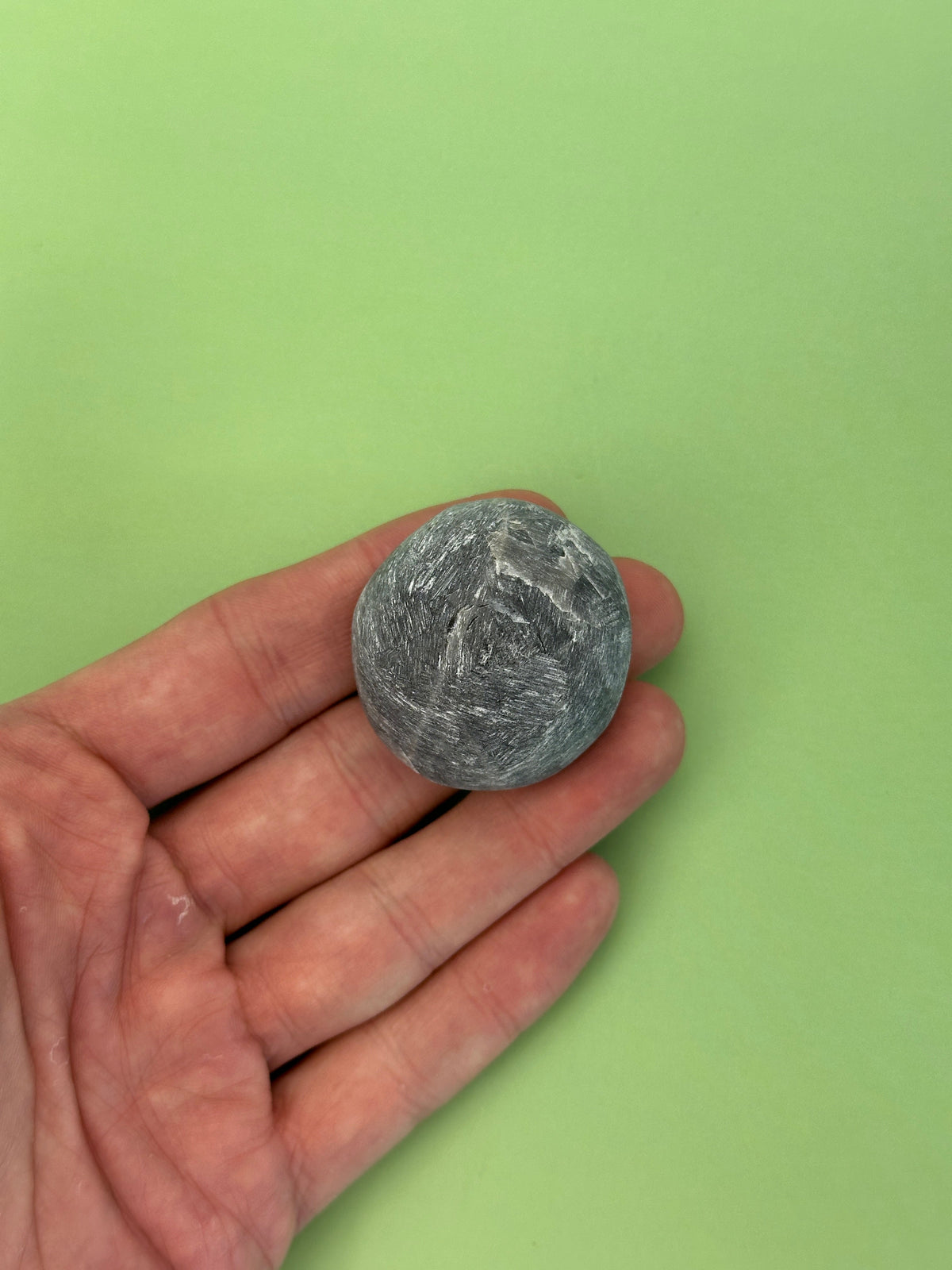 Black moonstone - Rough dragon egg