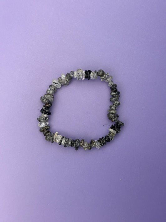 Tourmaline in quartz - Crystal chip bracelet