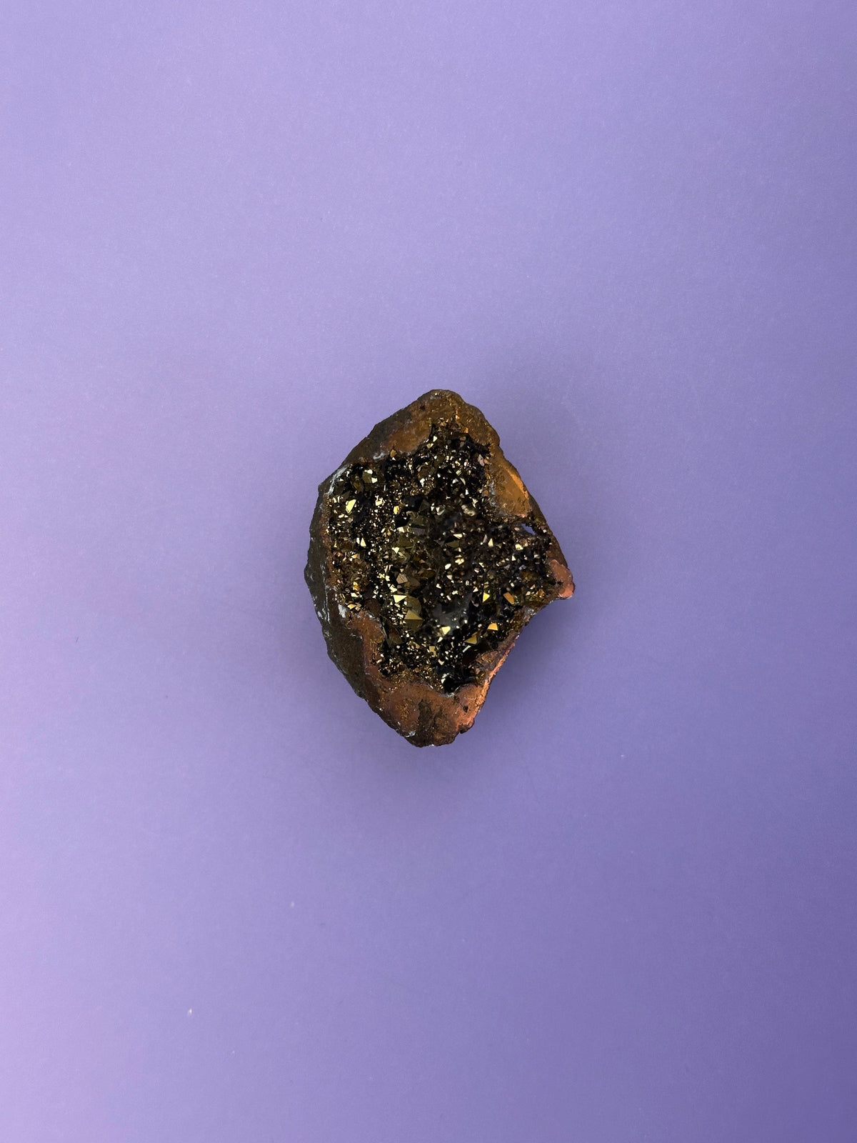 Gold aura quartz - Half geode