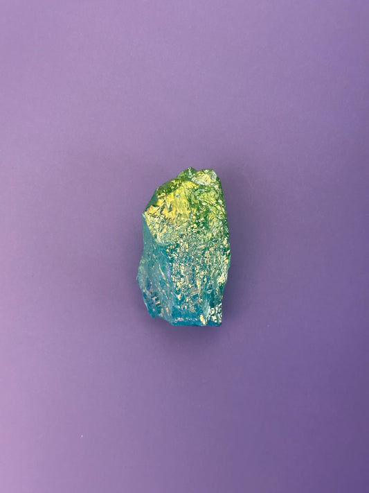 Green-yellow aura quartz - Rough chunk