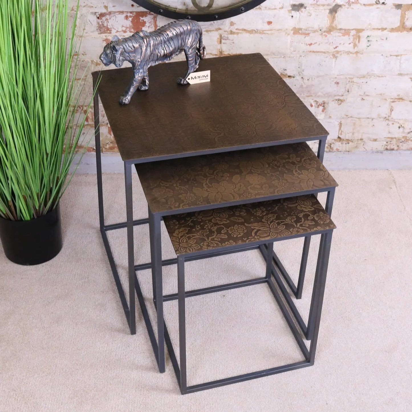 Supli Nest of 3 Tables Gold Embossed Flower Pattern