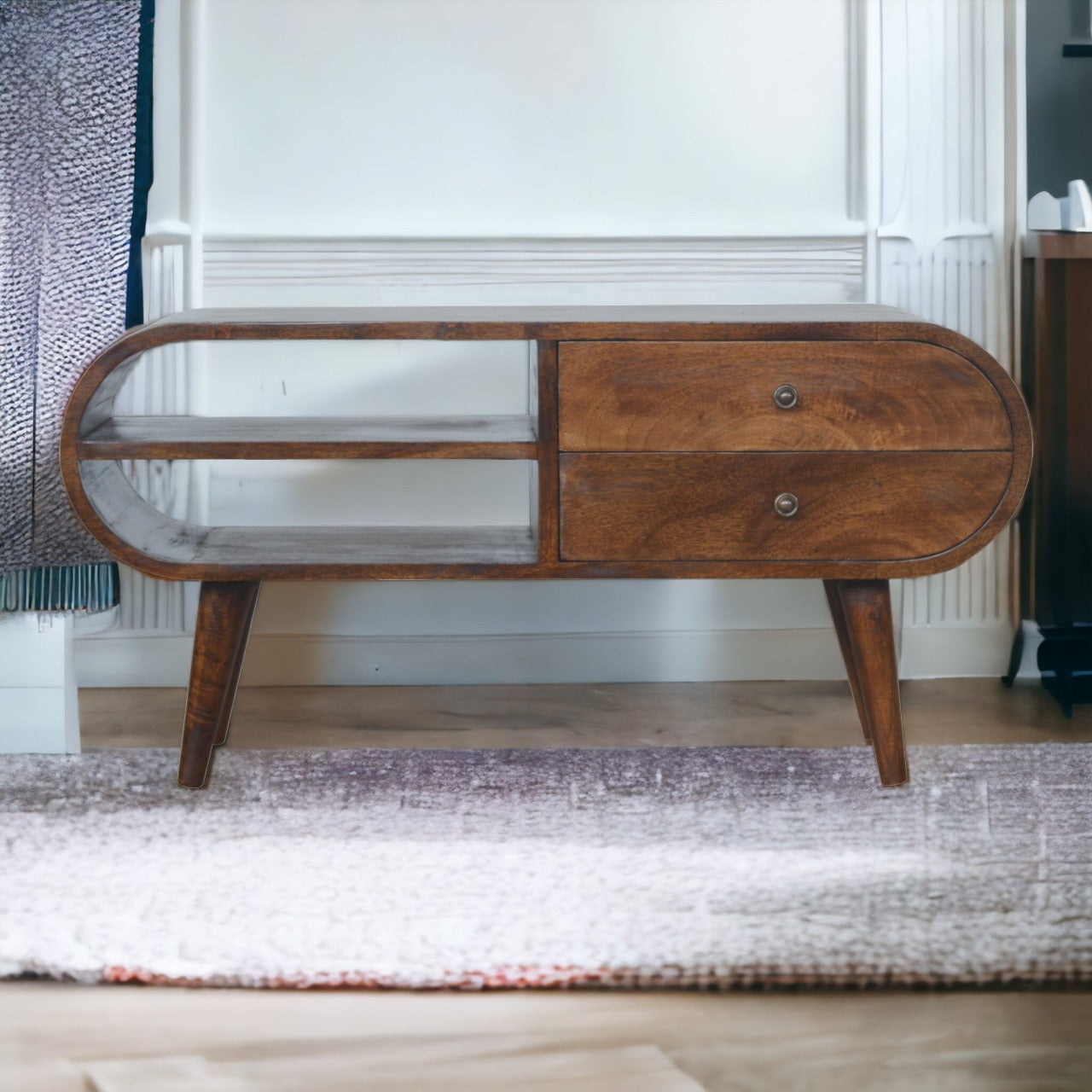 Chestnut London Media Unit