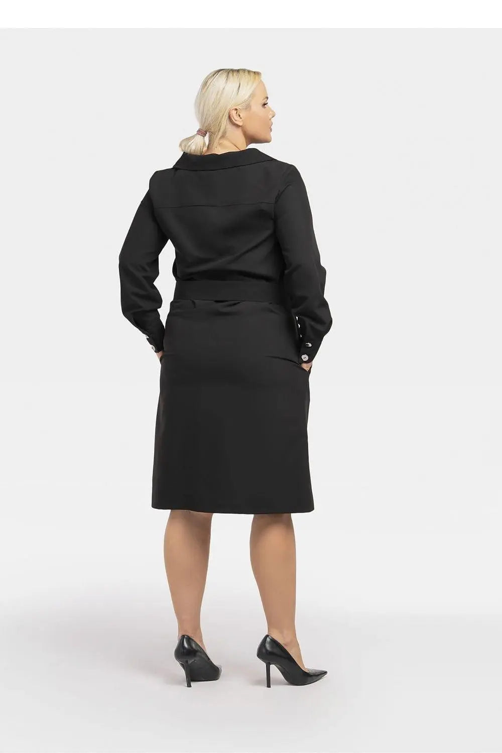 Karko classic collar massimo dress