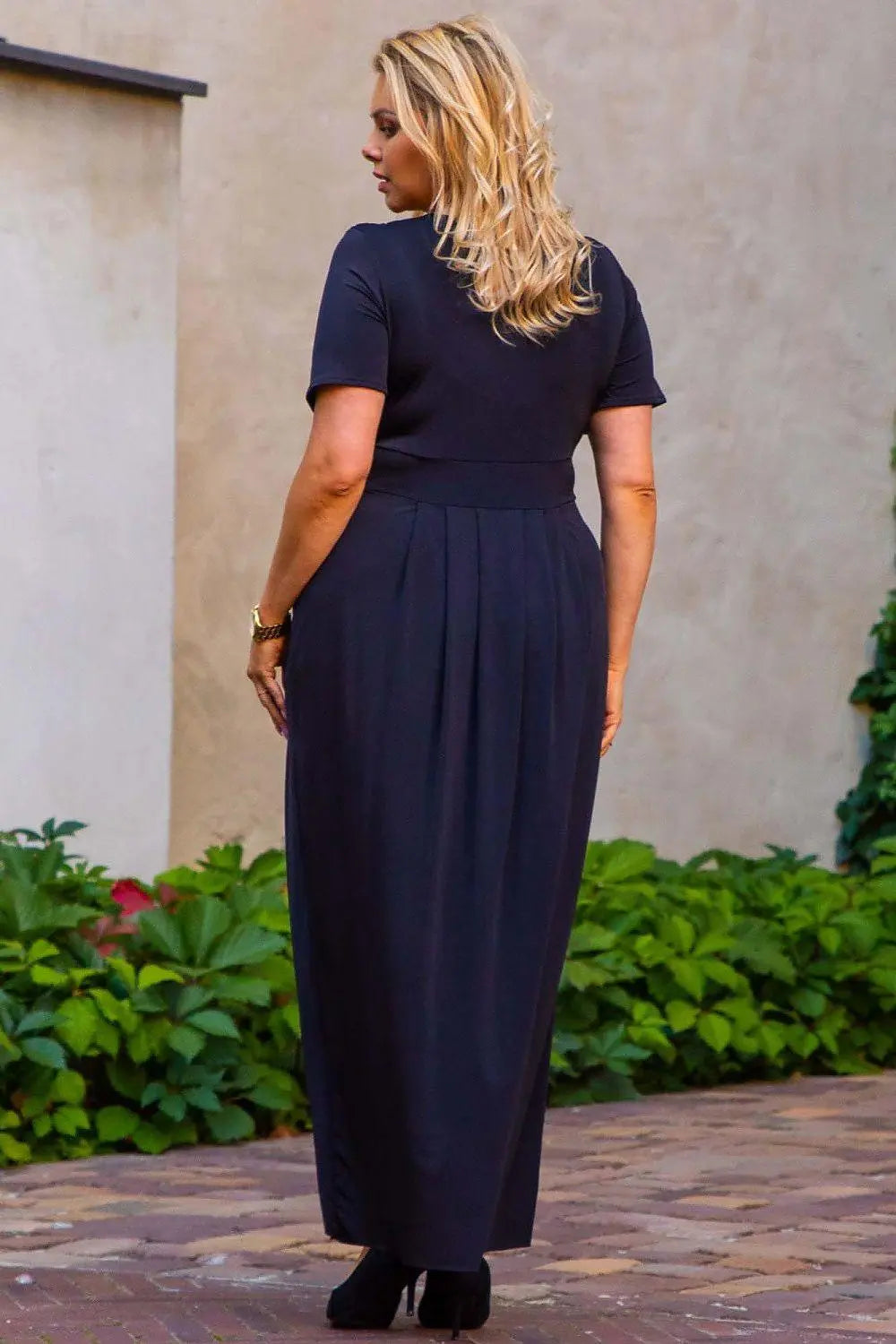 Karko feminine and elegant lizbona dress