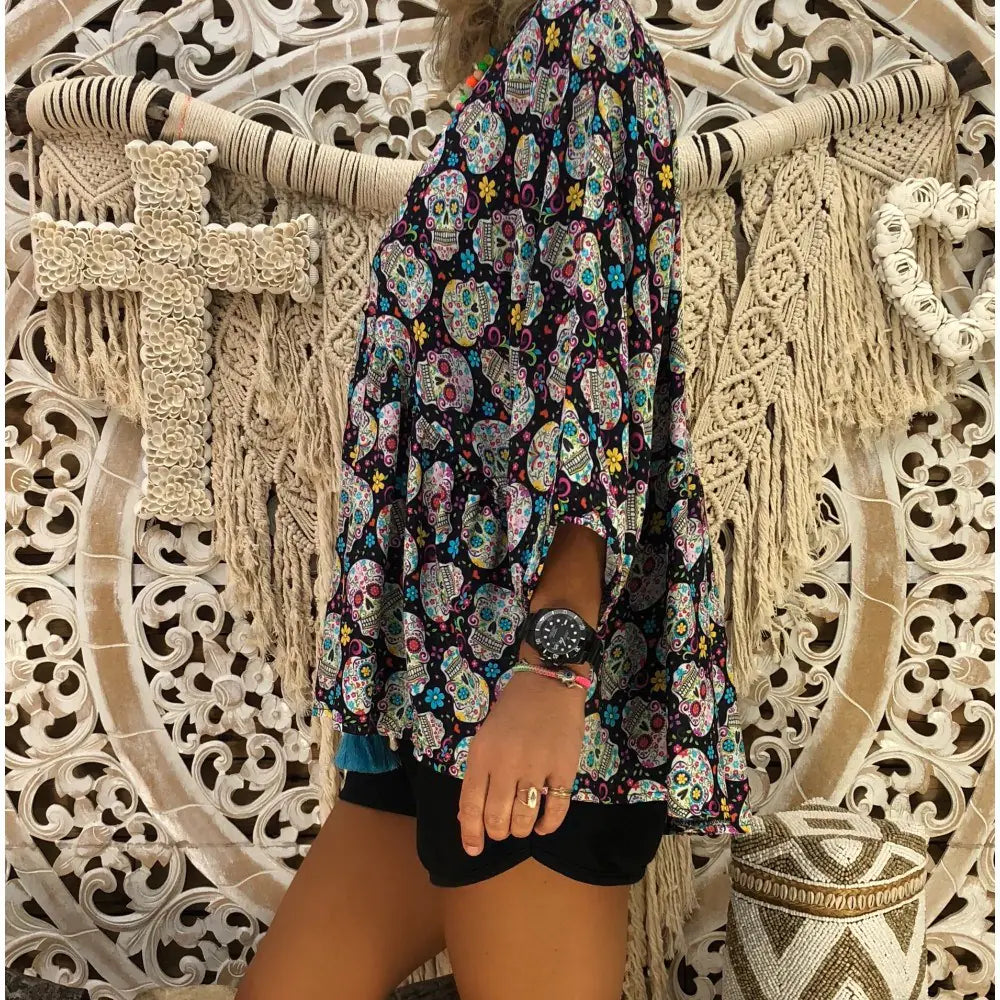 V-Neck Skull Print Three-Quarter Sleeve T-Shirt