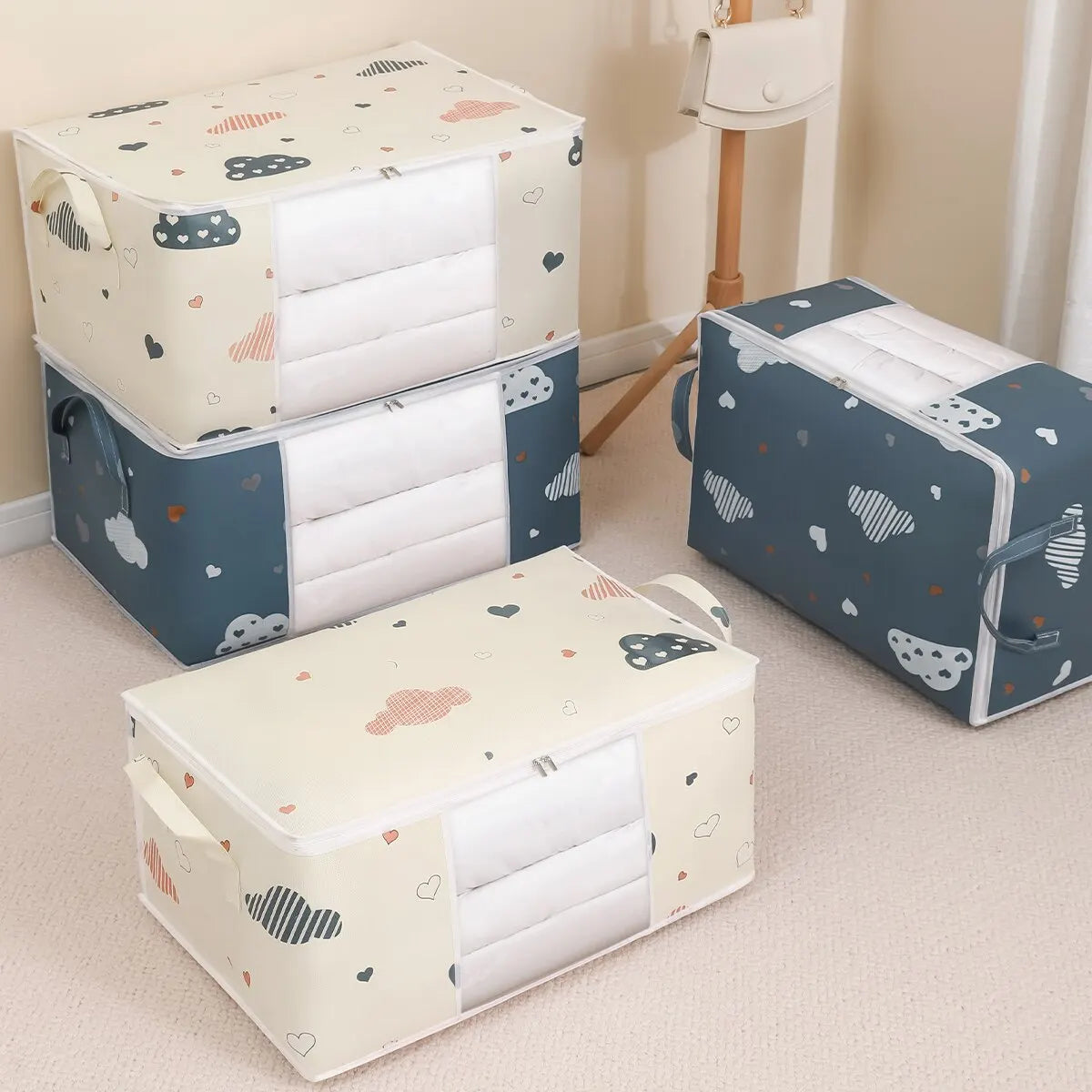 Large Capacity Foldable Clothes Storage Bag Organizer - Ideal for Blankets, Bedding and Seasonal Storage