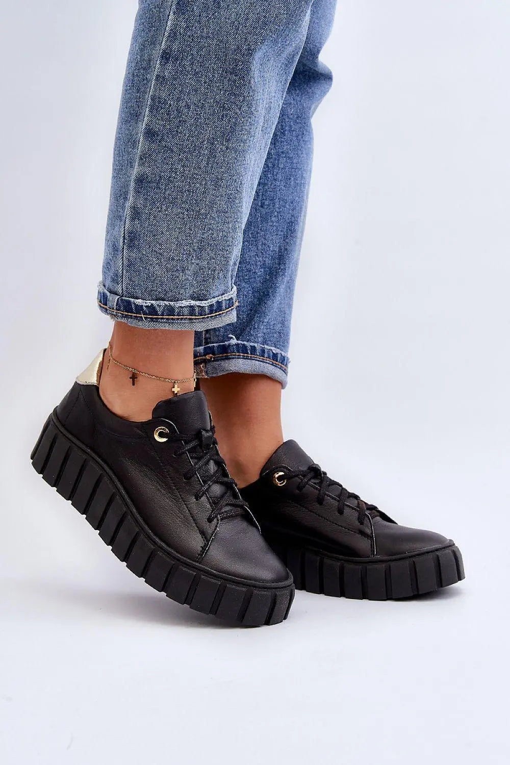 Low Shoes model 192093 Step in style