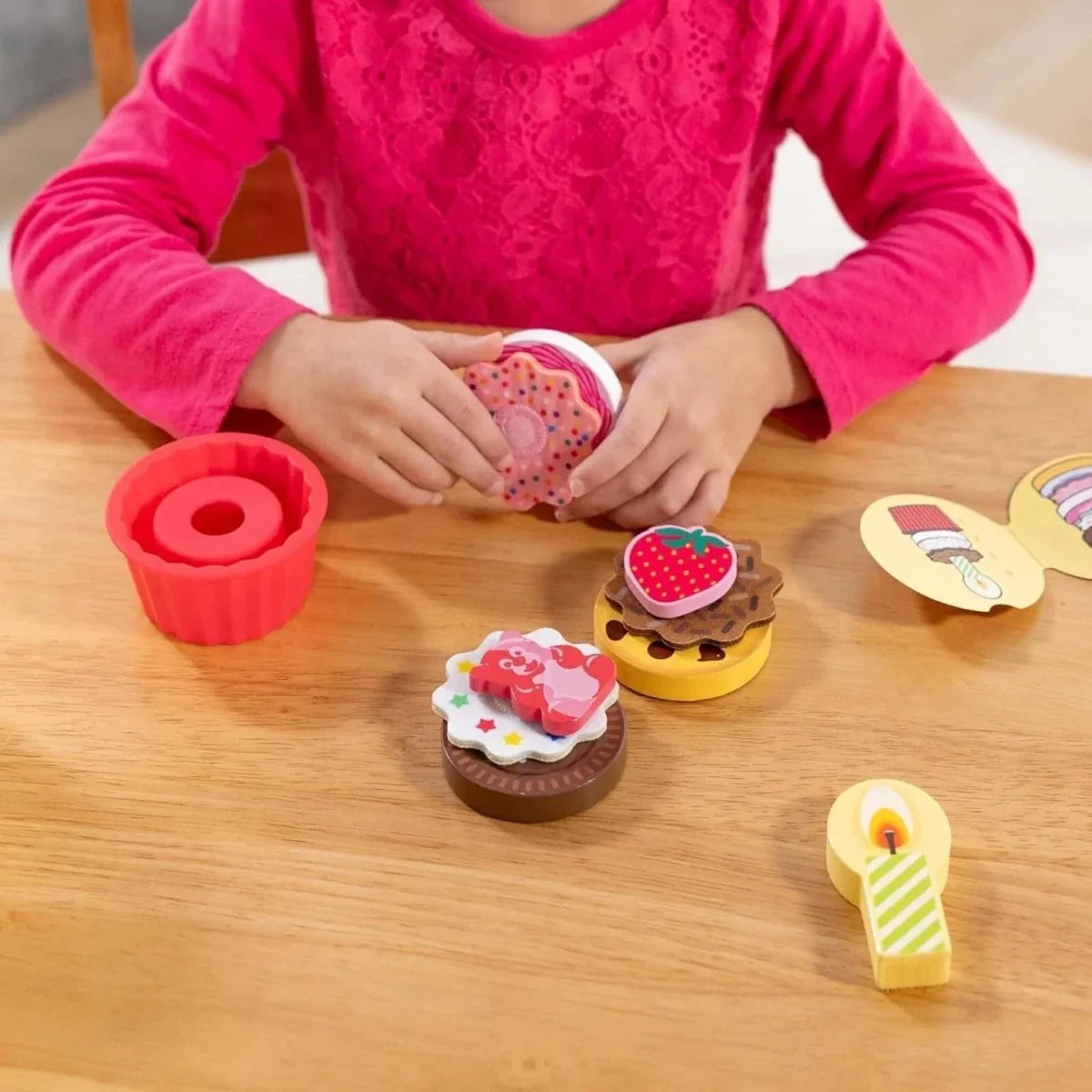 Melissa & Doug Play to Go Cake & Cookies Play Set