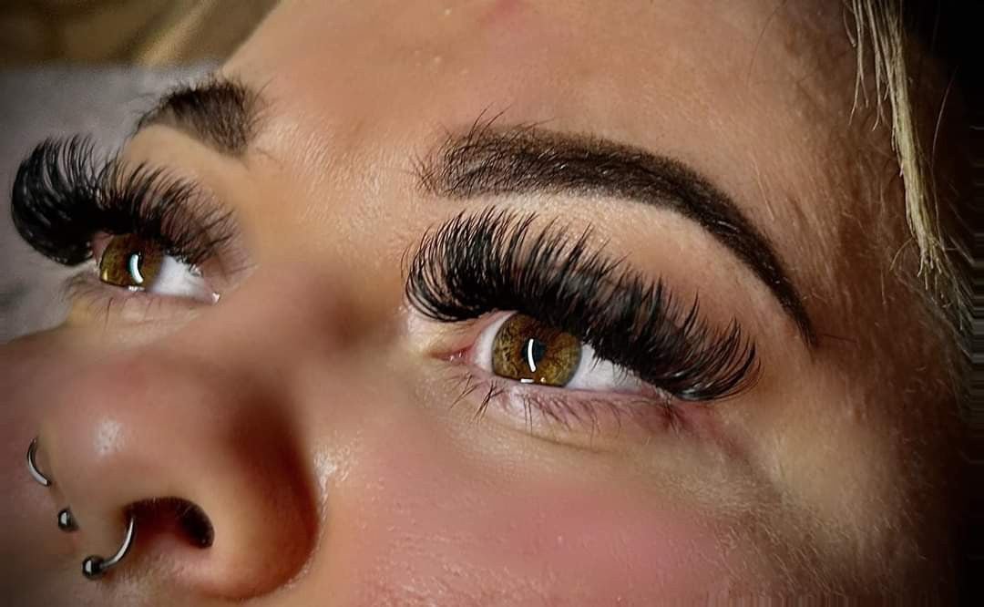 Mega Volume Lash Tray