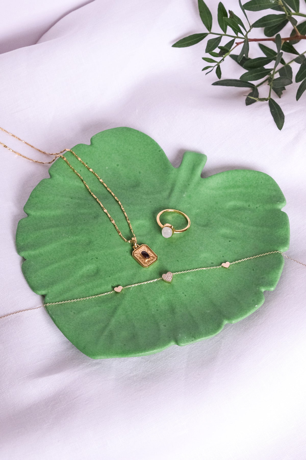 Monstera Leaf Decorative Tray