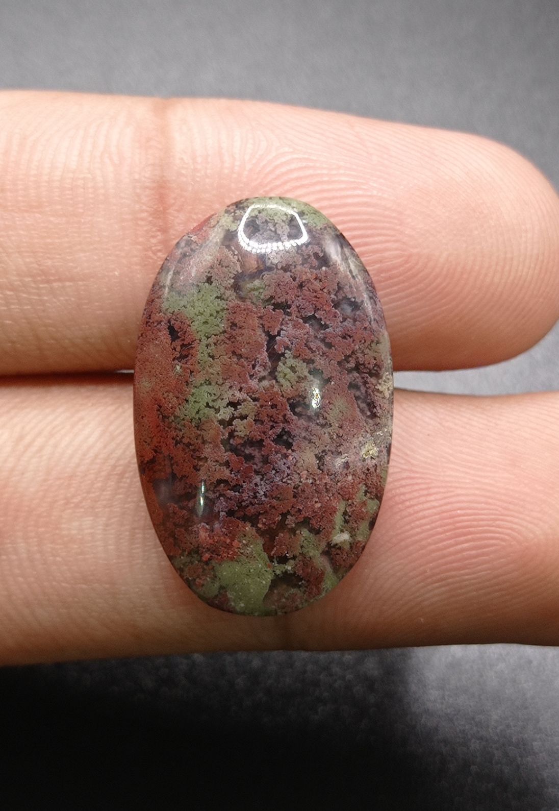 21.3ct Moss Agate - Red Moss Agate - 26x16.5x6.2mm