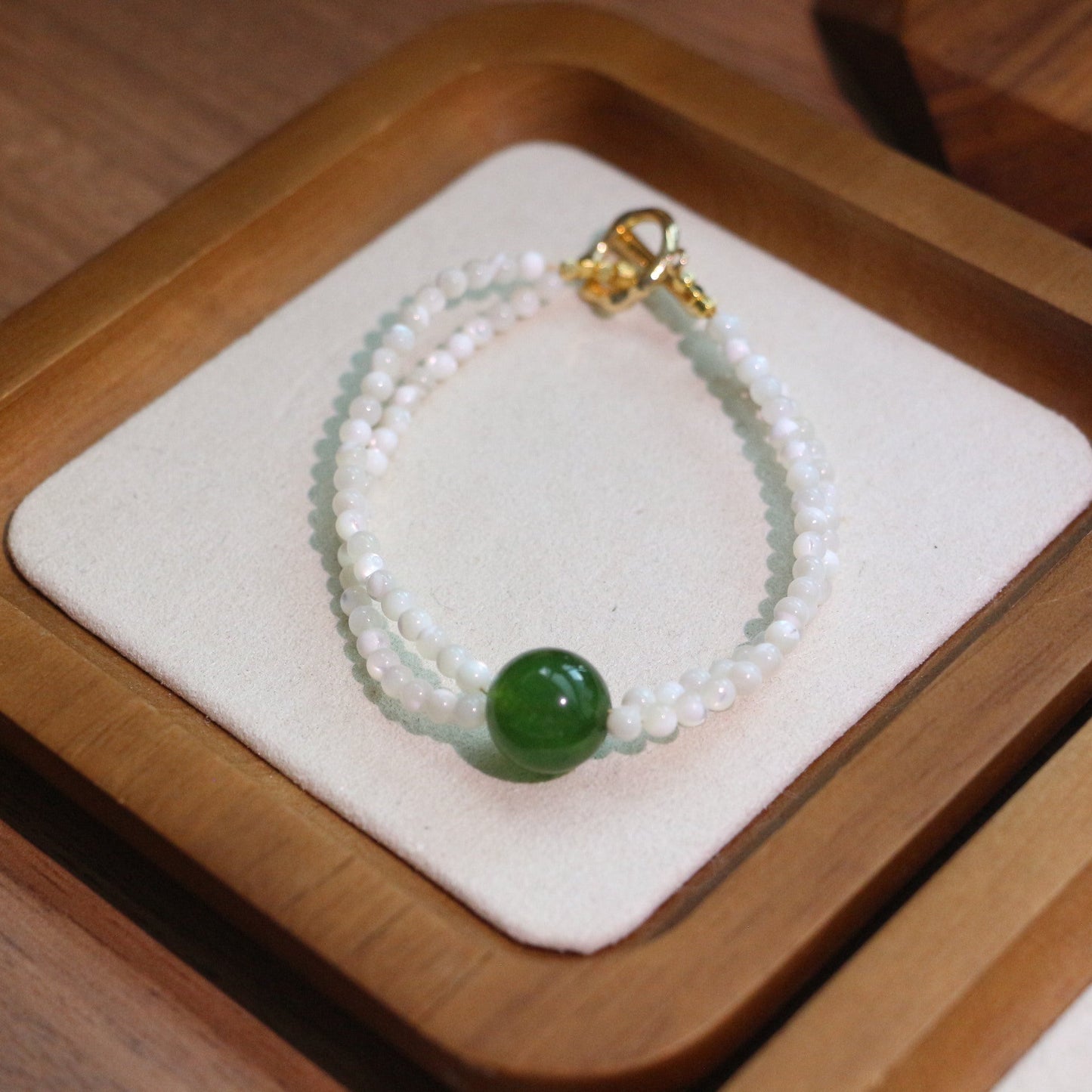 Jekira Celadon & Pearl Jewelry Set
