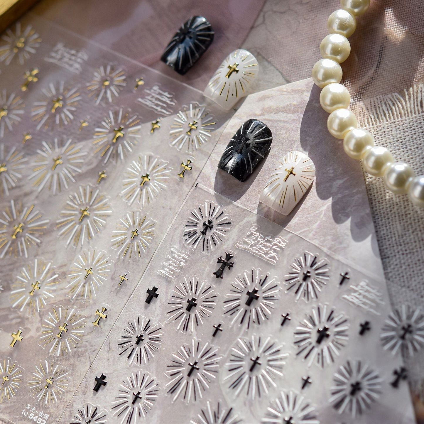 Hello Claws | Holy Light Gold Nail Deco Sticker