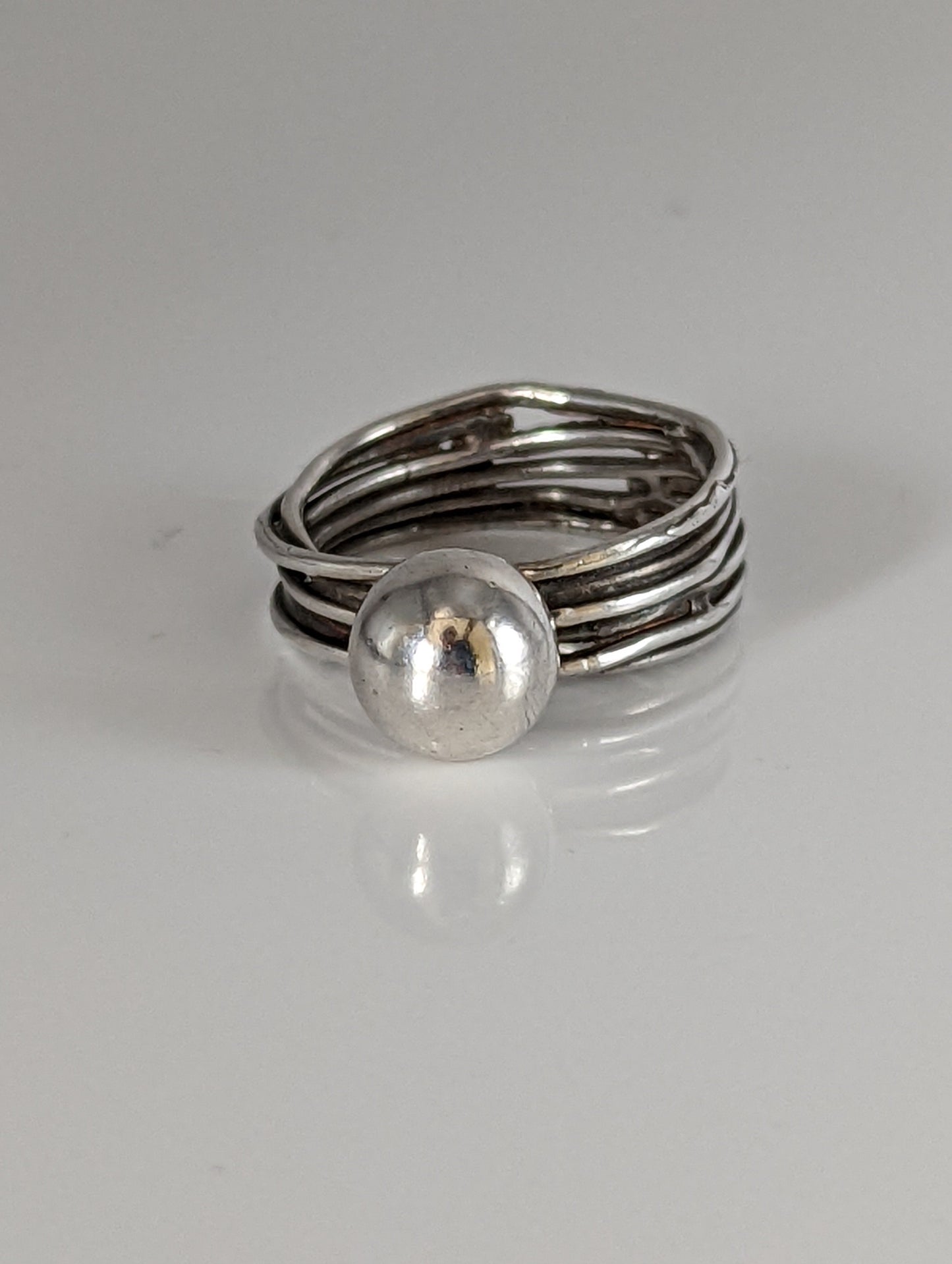 Silver Steed Silver Wired band with large Silver Ball