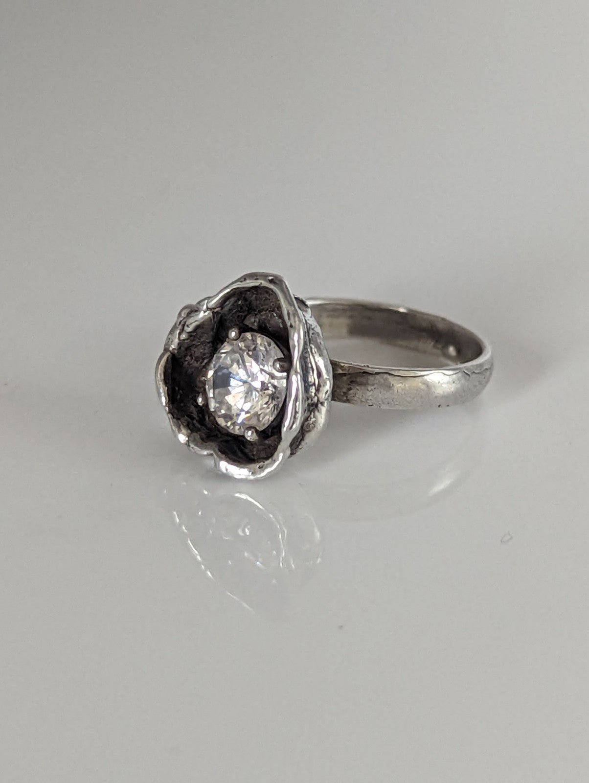 Silver Steed Large Zirconia in a Flower Silver Ring