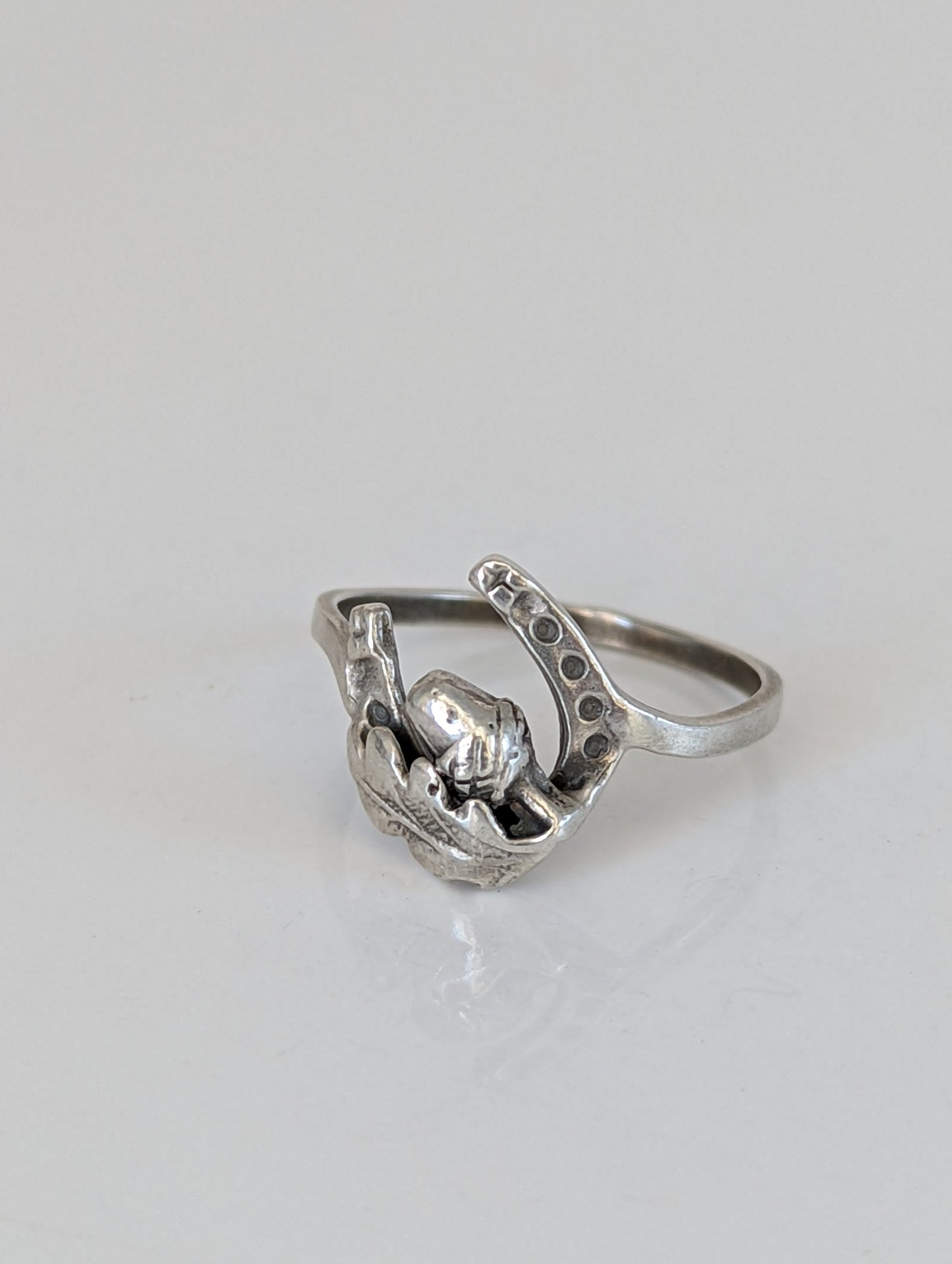 925 Silver Horseshoe, Acorn & Oak Leaf Ring – Symbolic Nature Gift