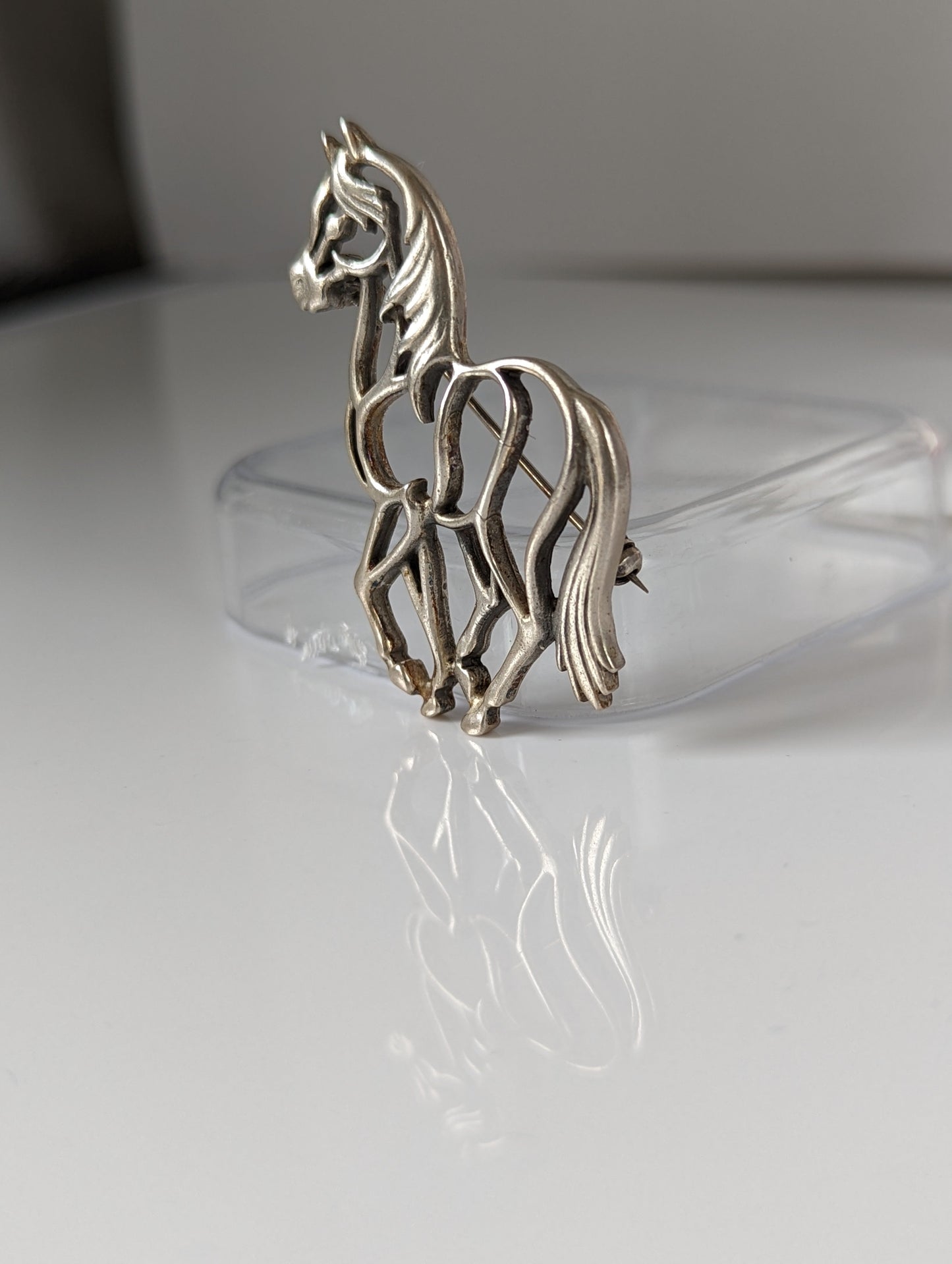 Silver Steed Elegant Piaffe Horse Silver Brooch / Stock Tie Pin