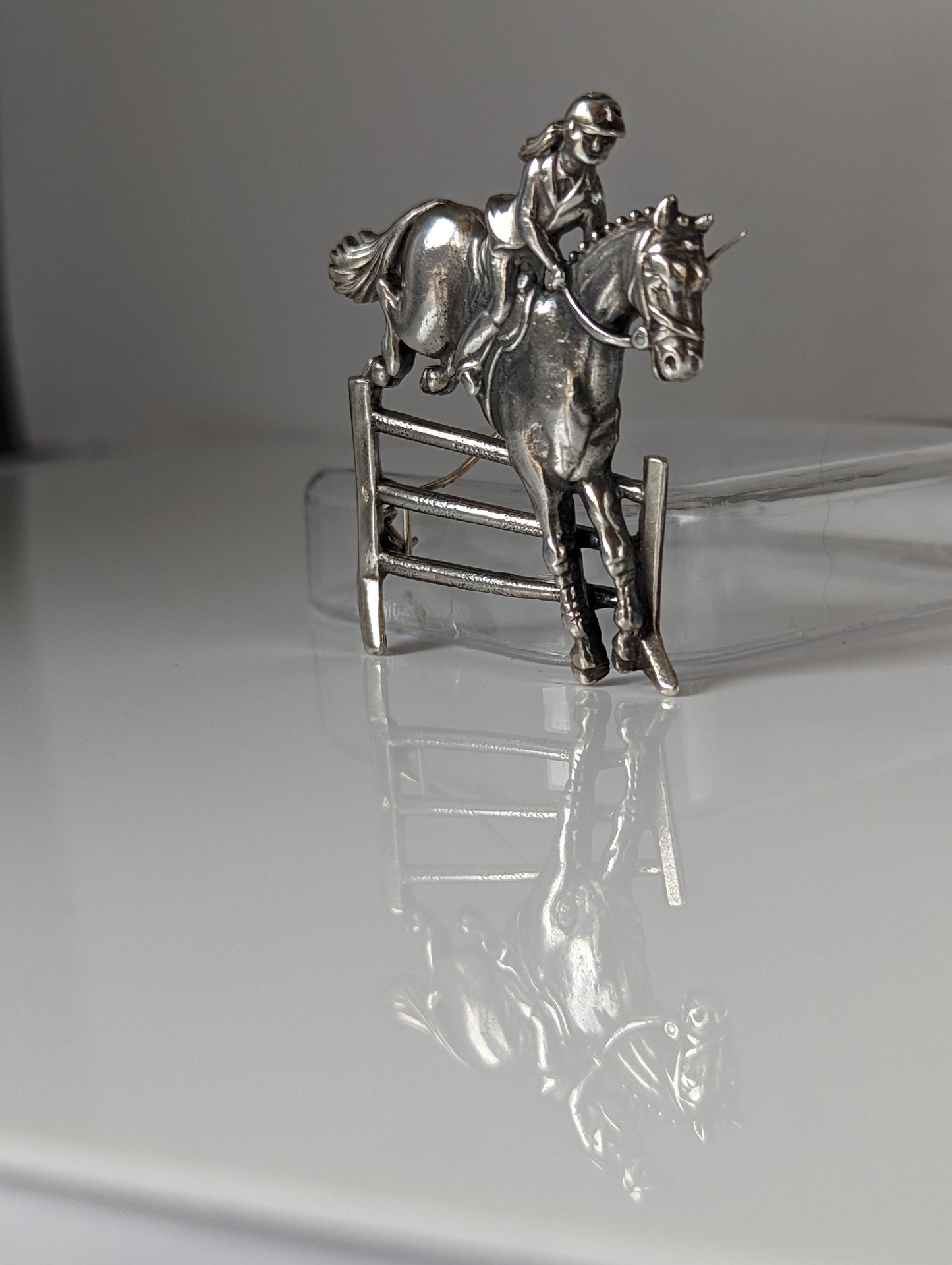Silver Steed Triple Bar Jump, Show Jumping Brooch / Stock Tie Pin