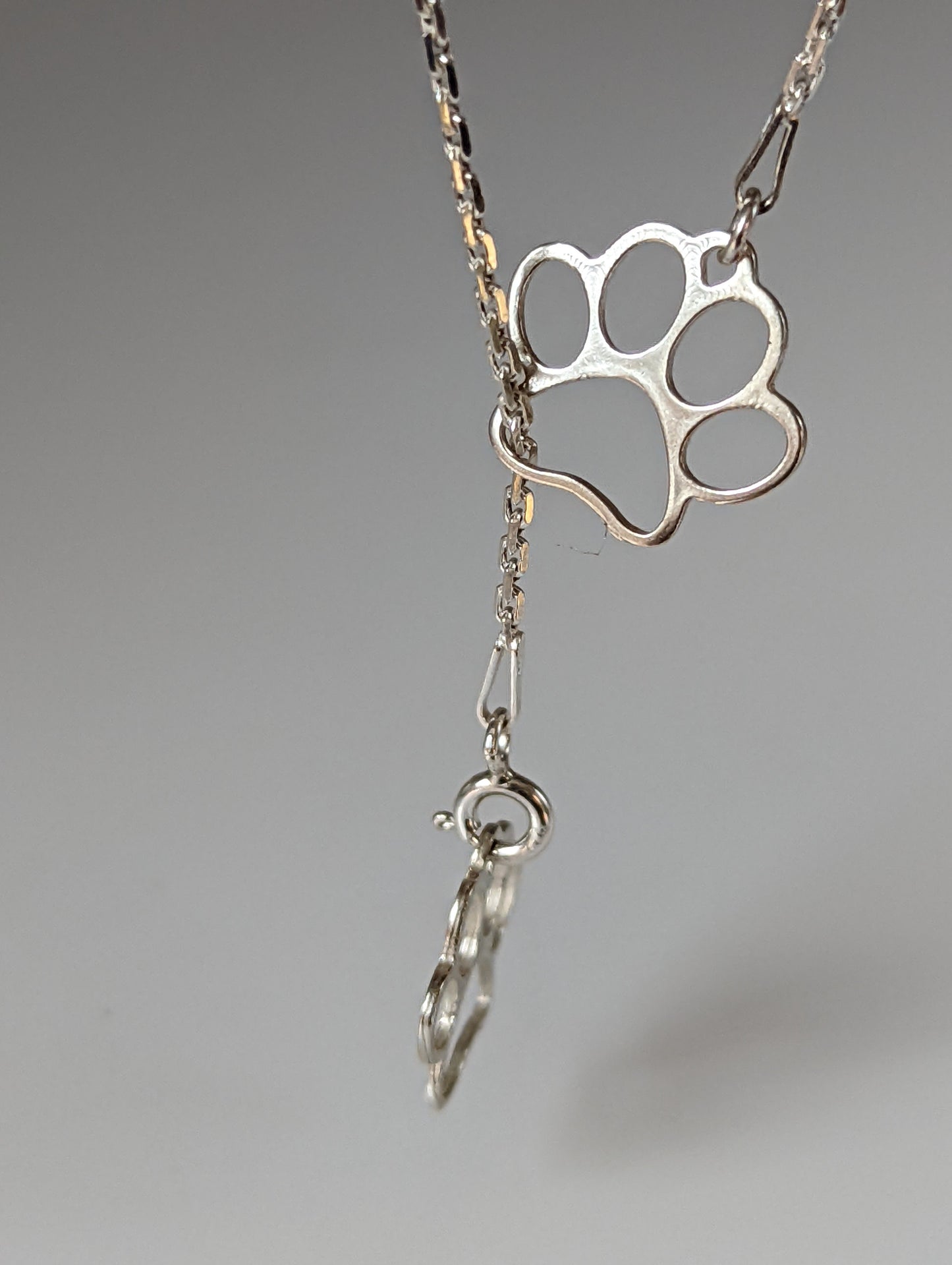 Silver Steed Thread Through Double Paw Print Silver Necklace