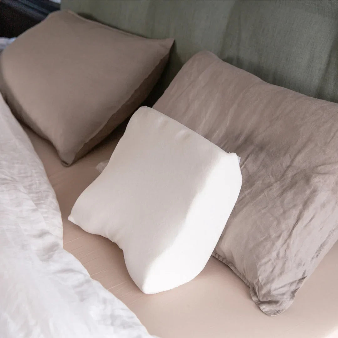 Memory-Foam Putnam Travel Pillow